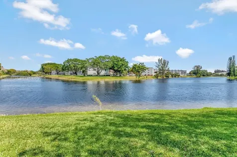 4123 Cambridge F Deerfield Beach FL 33442
