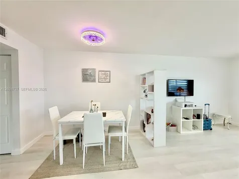 4123 Cambridge F Deerfield Beach FL 33442