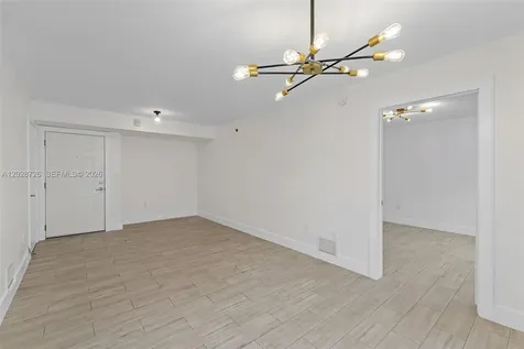 2415 NW 16th St Road Miami FL 33125