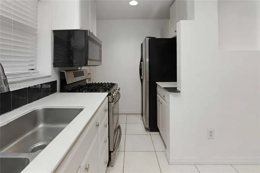 706 S 19th Avenue Hollywood FL 33020