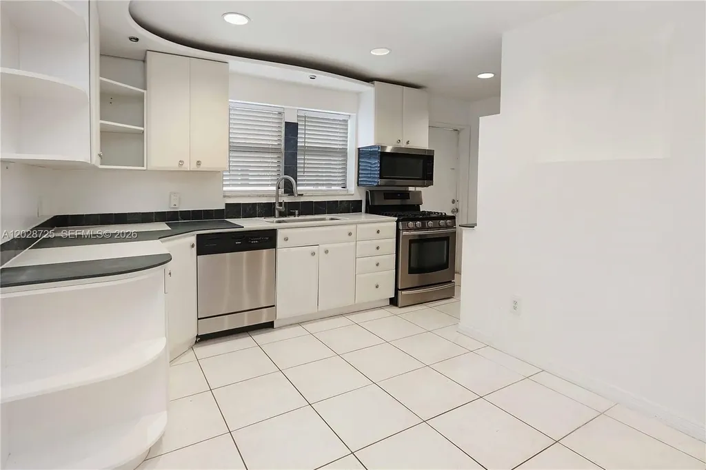 706 S 19th Avenue Hollywood FL 33020