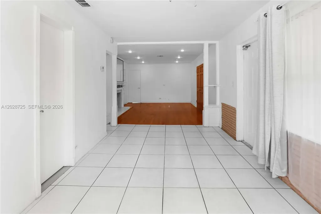 706 S 19th Avenue Hollywood FL 33020