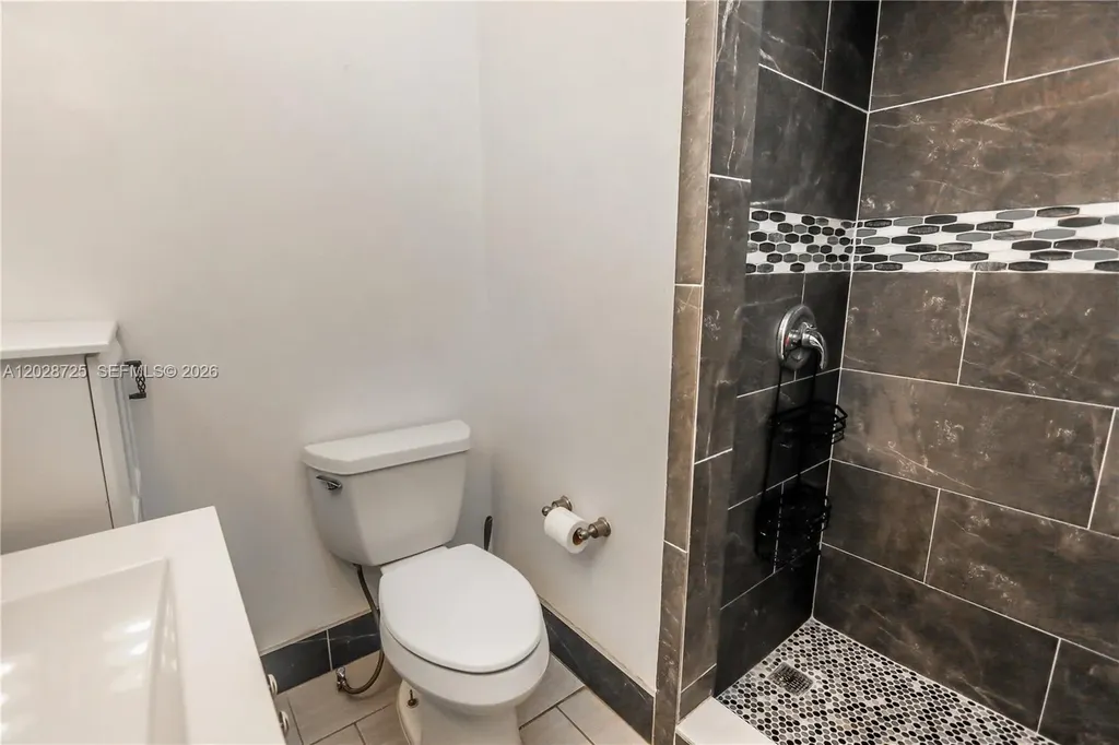 706 S 19th Avenue Hollywood FL 33020