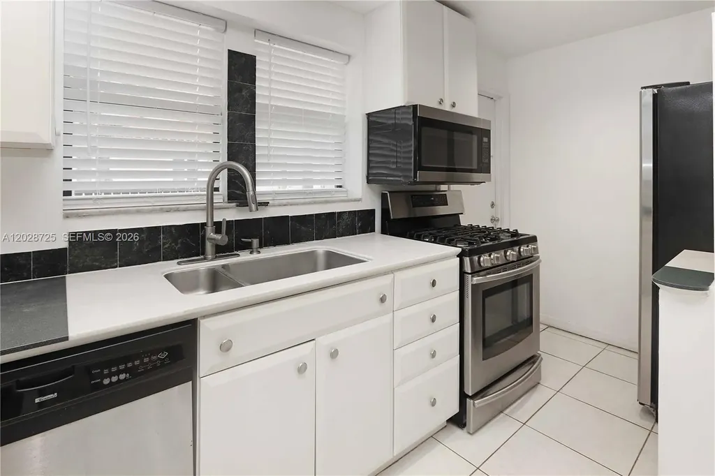 706 S 19th Avenue Hollywood FL 33020