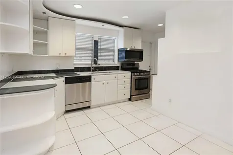 706 S 19th Avenue Hollywood FL 33020