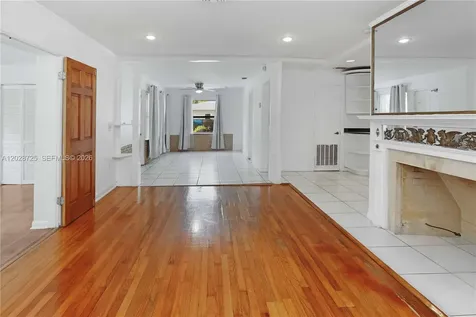 706 S 19th Avenue Hollywood FL 33020