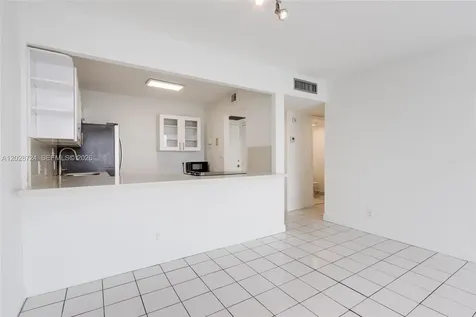 100 Bayview Drive Sunny Isles Beach FL 33160