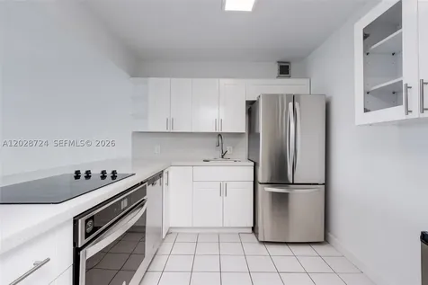 100 Bayview Drive Sunny Isles Beach FL 33160