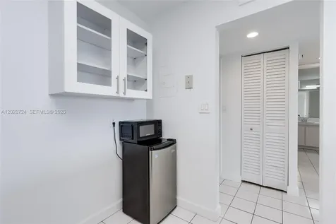 100 Bayview Drive Sunny Isles Beach FL 33160