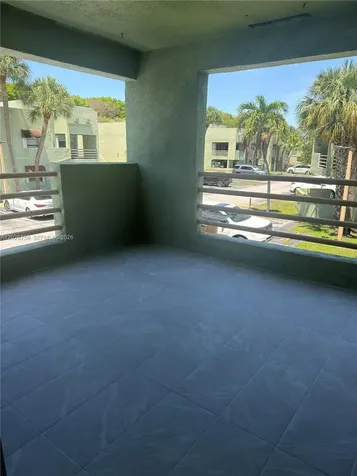 11163 NW 7th Street Miami FL 33172