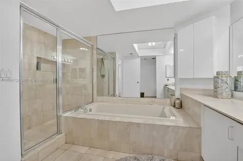 1000 Island Boulevard Aventura FL 33160