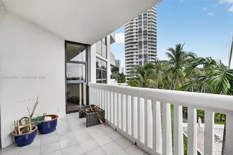 1000 Island Boulevard Aventura FL 33160