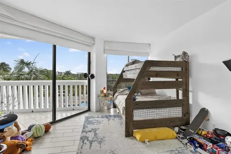 1000 Island Boulevard Aventura FL 33160
