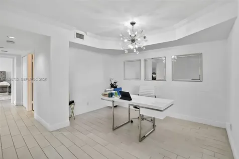 1000 Island Boulevard Aventura FL 33160