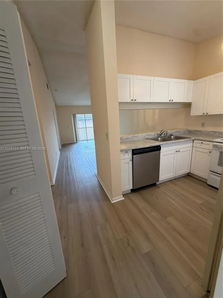 4243 NW 114th Terrace Coral Springs FL 33065