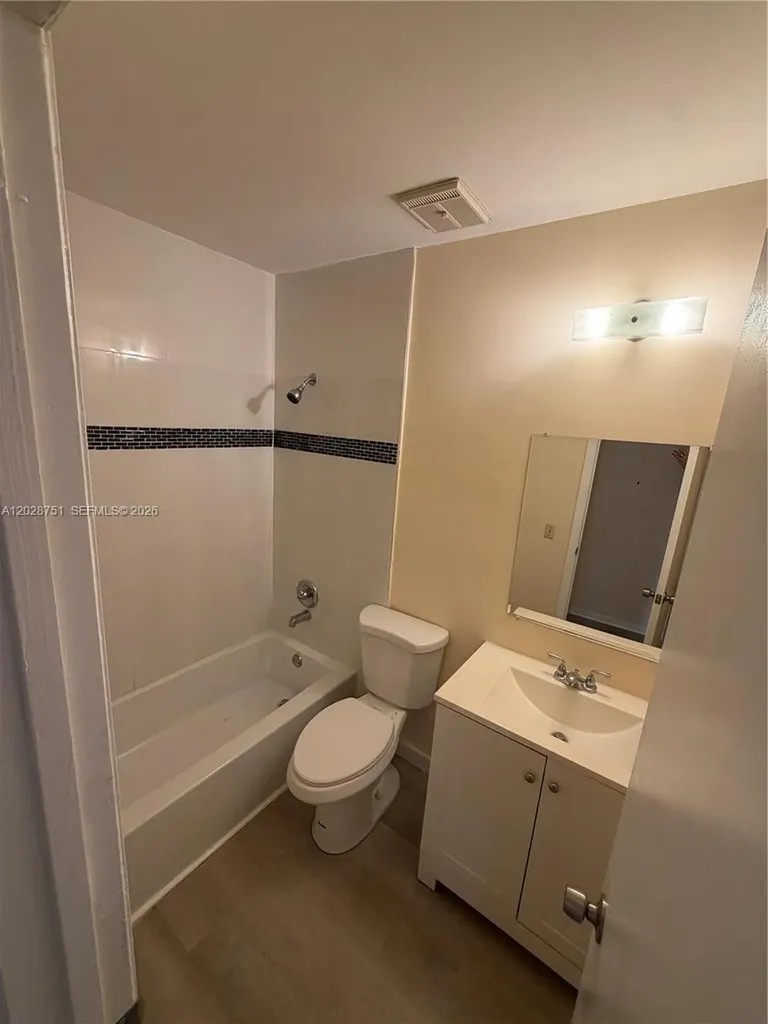 4243 NW 114th Terrace Coral Springs FL 33065