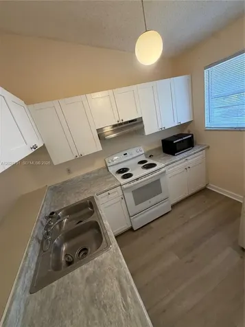 4243 NW 114th Terrace Coral Springs FL 33065