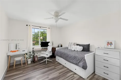 337 SW 188th Terrace Pembroke Pines FL 33029