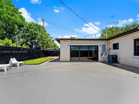 1700 SW 64th Avenue West Miami FL 33155