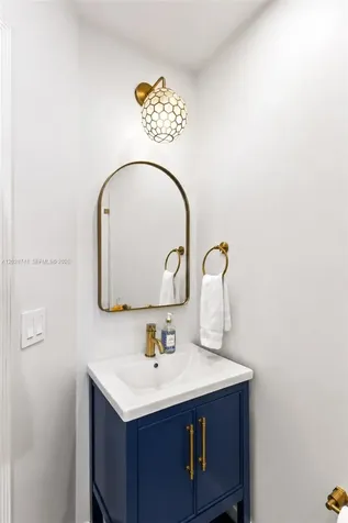 1450 SW 25th Avenue Miami FL 33145