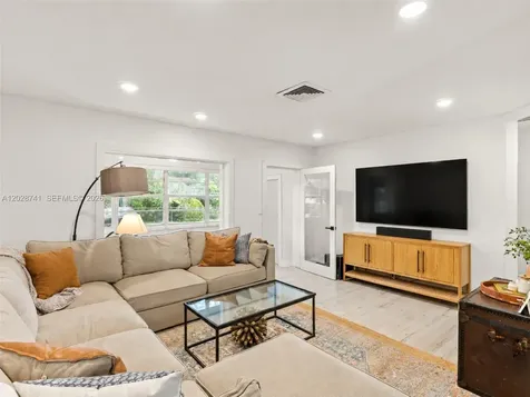1450 SW 25th Avenue Miami FL 33145