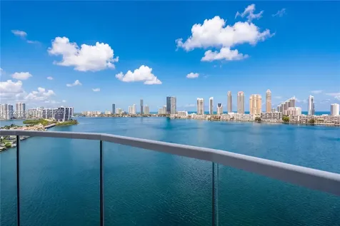2800 Island Boulevard Aventura FL 33160