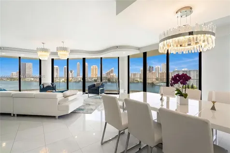 2800 Island Boulevard Aventura FL 33160