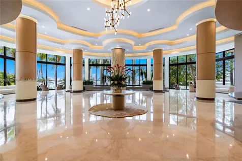 2800 Island Boulevard Aventura FL 33160
