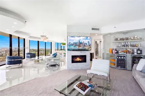2800 Island Boulevard Aventura FL 33160