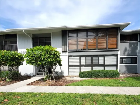 9729 Hammocks Boulevard Miami FL 33196