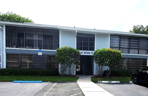 9729 Hammocks Boulevard Miami FL 33196