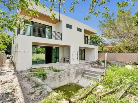 707 NE 7th Avenue Fort Lauderdale FL 33304