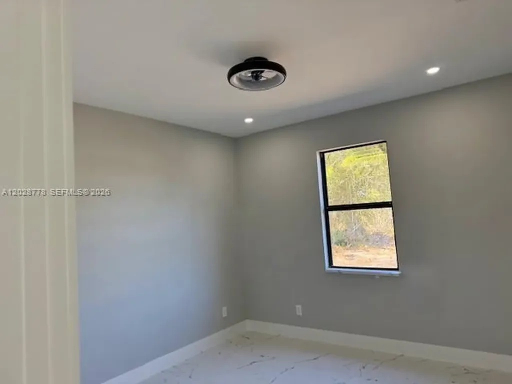 642 Sunflower Avenue S Other City - In The State Of Florida FL 33974