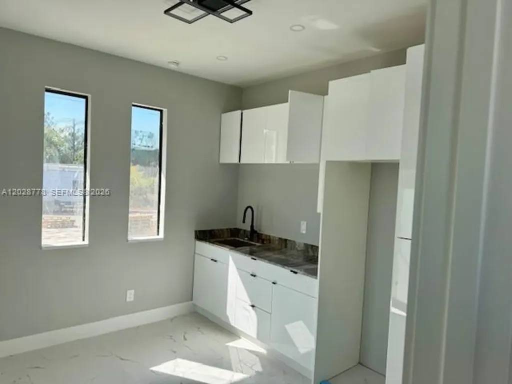 642 Sunflower Avenue S Other City - In The State Of Florida FL 33974