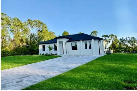 642 Sunflower Avenue S Other City - In The State Of Florida FL 33974