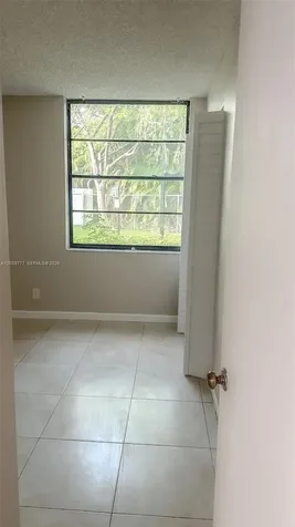 211 Lake Pointe Drive Oakland Park FL 33309
