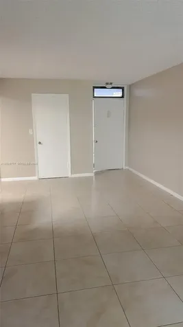 211 Lake Pointe Drive Oakland Park FL 33309