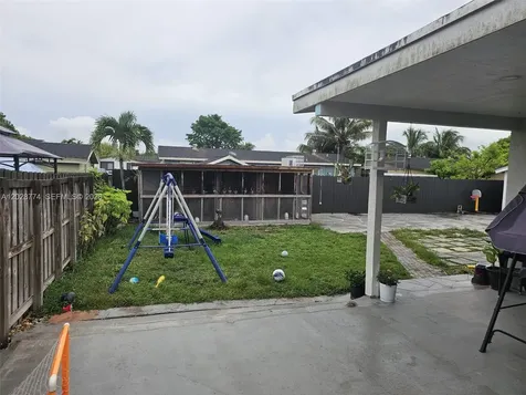 75 SW 18th Avenue Homestead FL 33030