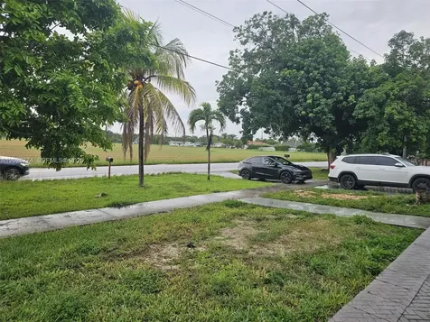 75 SW 18th Avenue Homestead FL 33030