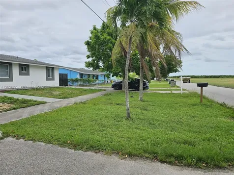 75 SW 18th Avenue Homestead FL 33030