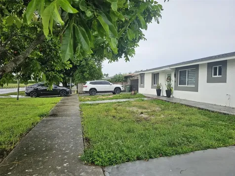 75 SW 18th Avenue Homestead FL 33030