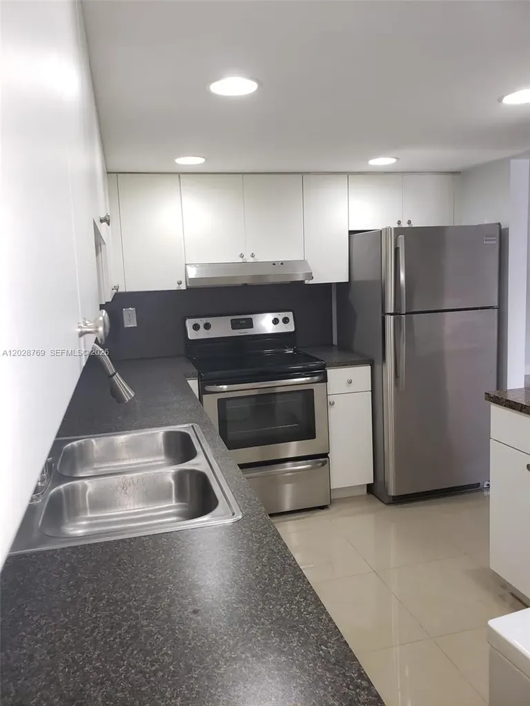 5800 SW 127th Avenue Miami FL 33183