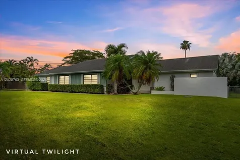 1571 NW 20th Street Homestead FL 33030