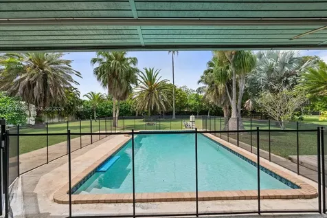 1571 NW 20th Street Homestead FL 33030