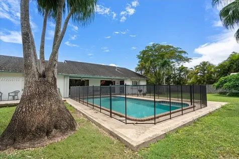 1571 NW 20th Street Homestead FL 33030
