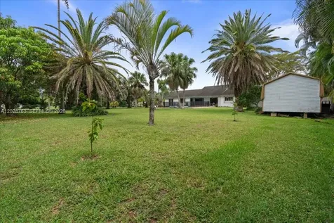 1571 NW 20th Street Homestead FL 33030