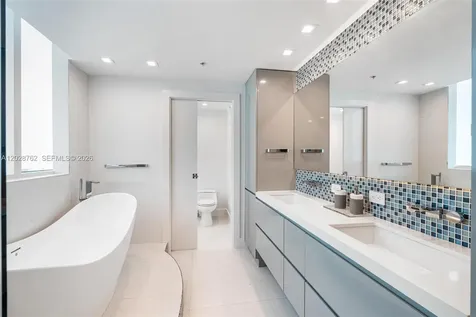 3801 Collins Avenue Miami Beach FL 33140