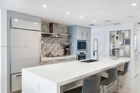 3801 Collins Avenue Miami Beach FL 33140