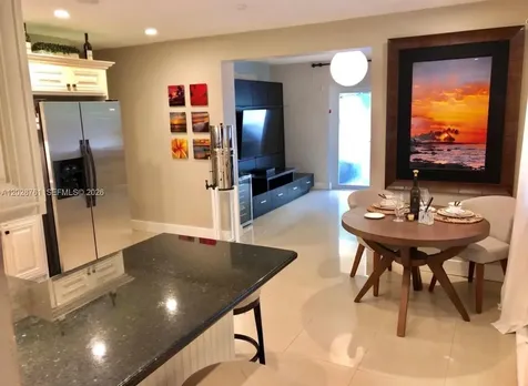 2728 SW 25th Terrace Miami FL 33133