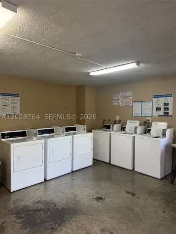 8625 NW 8th Street Miami FL 33126